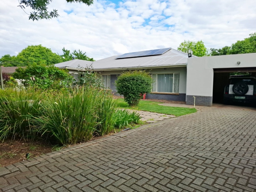 4 Bedroom Property for Sale in Bayswater Free State